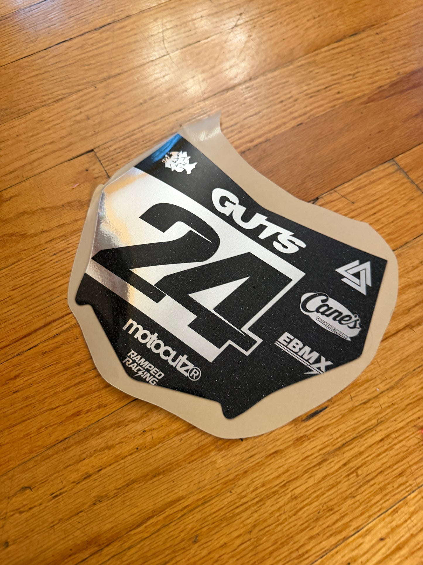 Chrome/S Sparkle #24 Motocutz